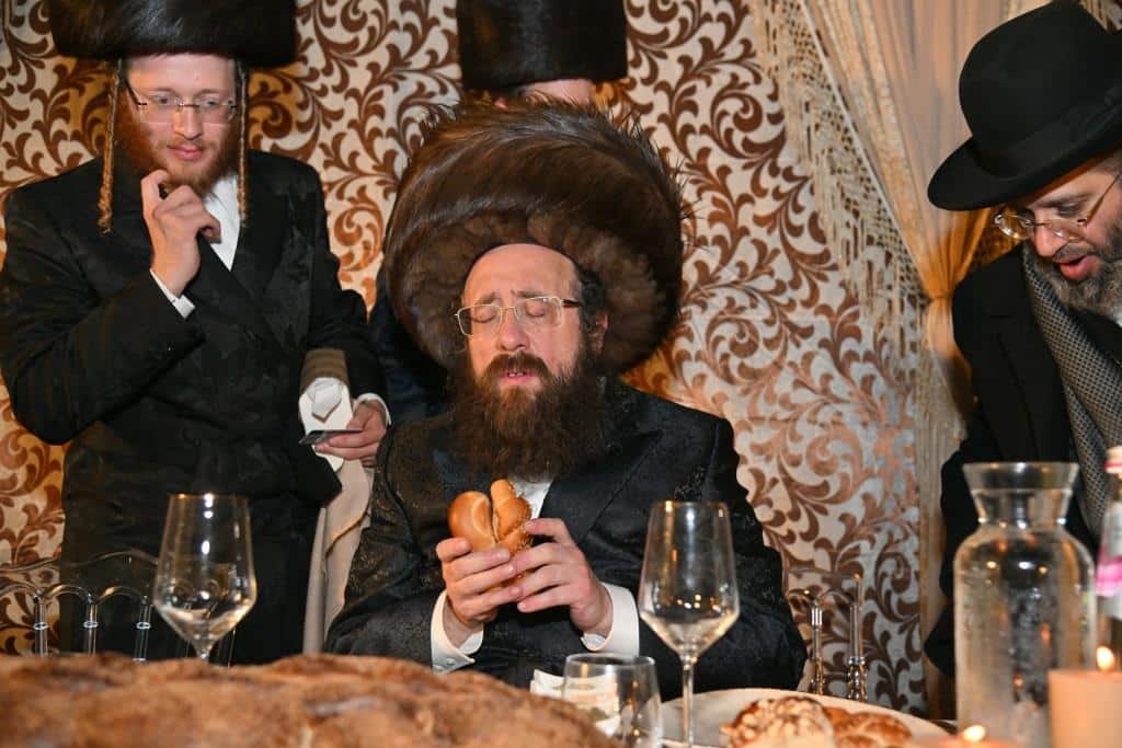 החסידים רקדו כל הלילה: המשפיע החסידי חיתן את בתו