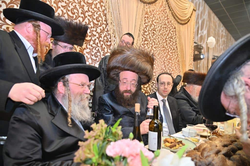 החסידים רקדו כל הלילה: המשפיע החסידי חיתן את בתו