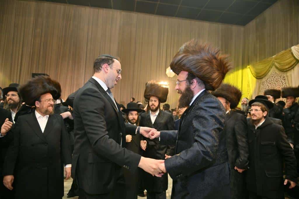 החסידים רקדו כל הלילה: המשפיע החסידי חיתן את בתו