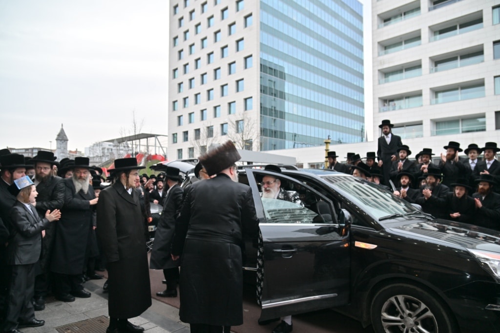 גלריה: מסע הבזק של הרבי מויז'ניץ לאנטוורפן