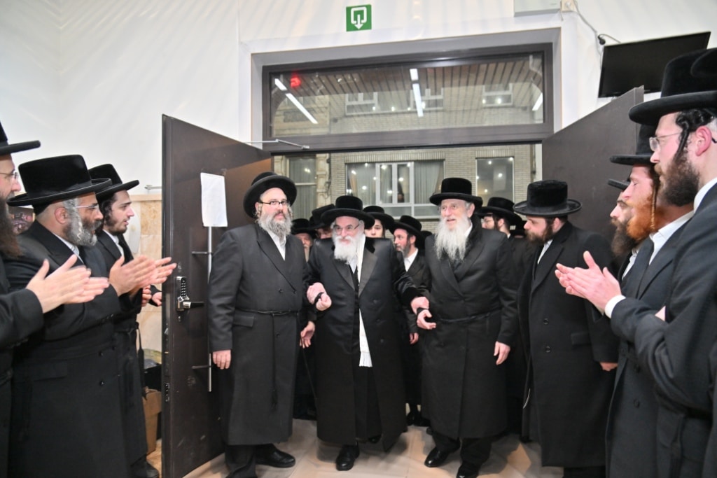 גלריה: מסע הבזק של הרבי מויז'ניץ לאנטוורפן