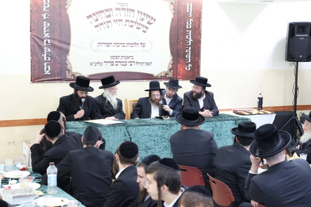 הפוסק הנודע נהנה מבקיאות הבחורים בהלכות ברכות