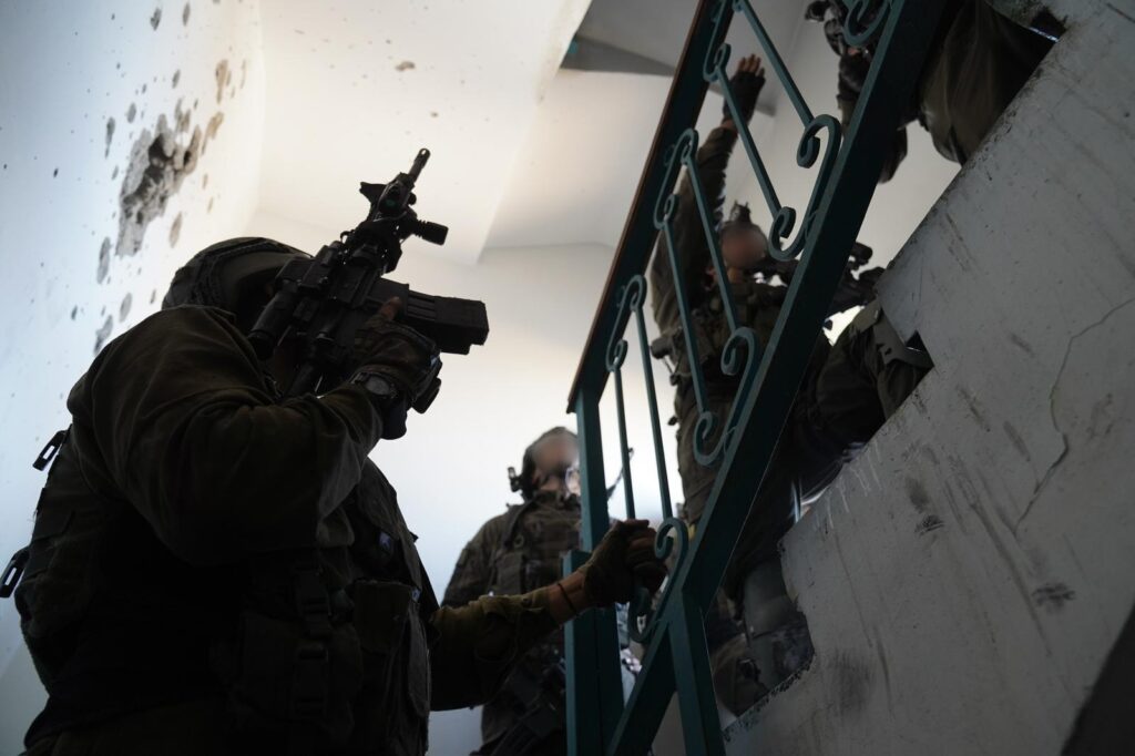 לוחמי חטיבת הצנחנים חיסלו מחבלים רבים בירי צלפים