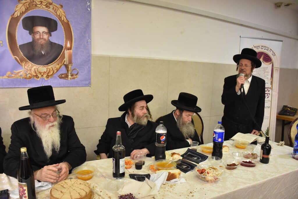 בהשתתפות אדמו"רים: החסידים השתתפו בהילולת ויז'ניץ