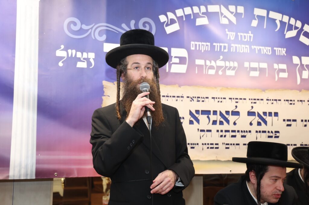 צפו: בחורי ישיבת אורייתא התעטרו בתעודת הוראה