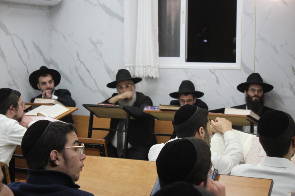 גלריה: בדעת חכמה התכנסו להספד על הגר"ב ויסבקר