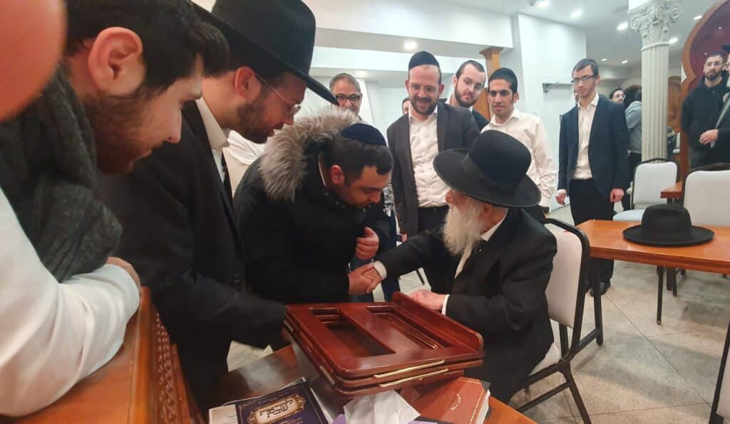 הגר"א אלטמן במסע חיזוק בקהילות היהודיות בניו יורק הגר"א אלטמן במסע חיזוק בקהילות היהודיות בניו יורק