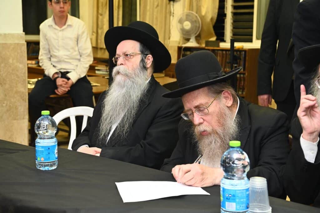 בני ברק: כינוס מאה רבני קהילות בראשות מרן הגר"י זילברשטיין