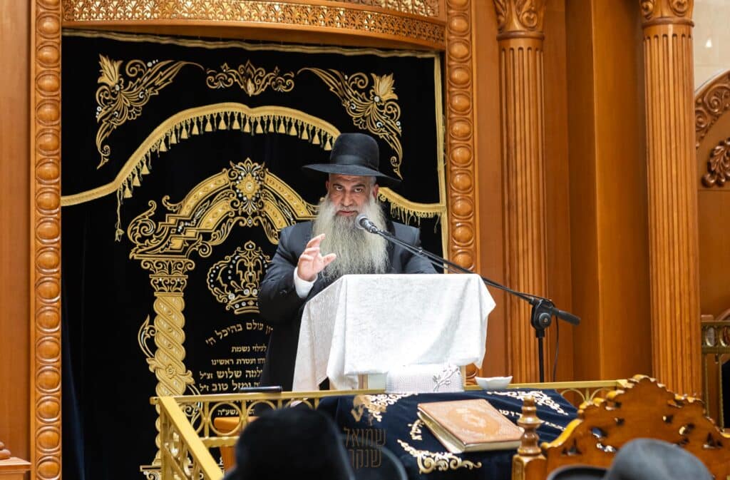 מעמד בקשת הגאולה בהשתתפות כלל הקהילות 