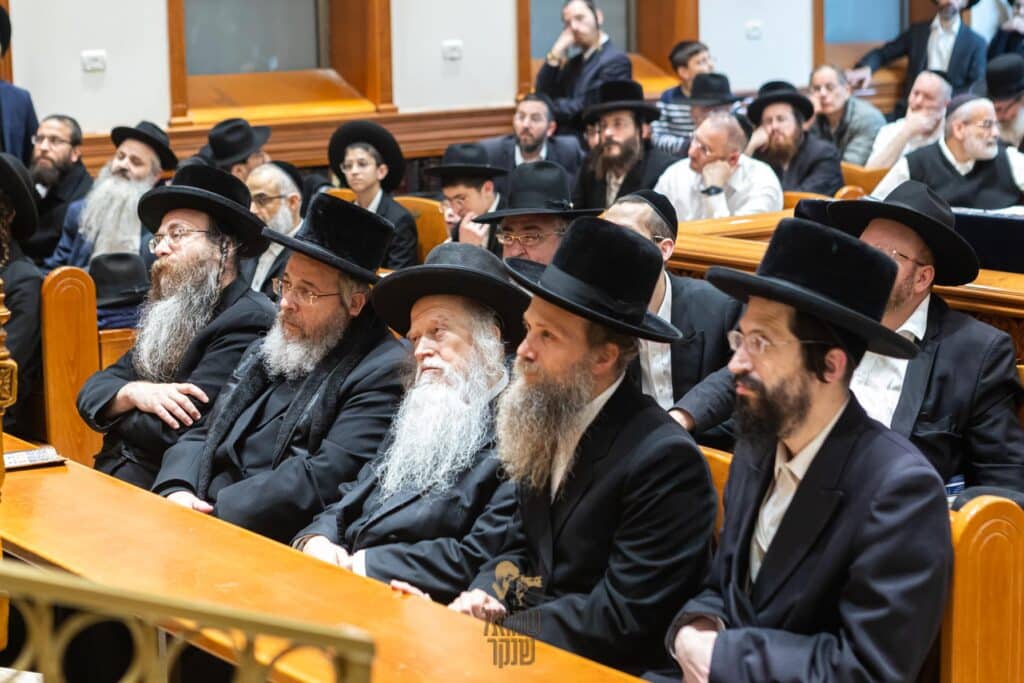 מעמד בקשת הגאולה בהשתתפות כלל הקהילות 