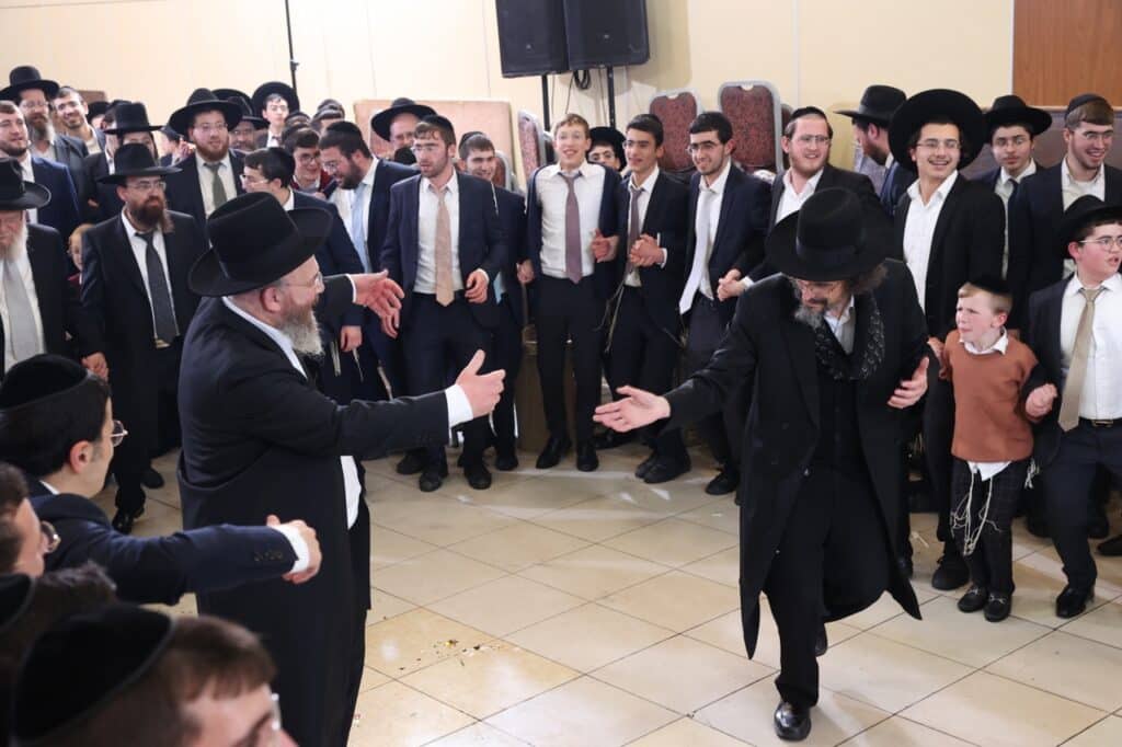 שמחת נישואי בנו של ראש ישיבת מאירת שמועה