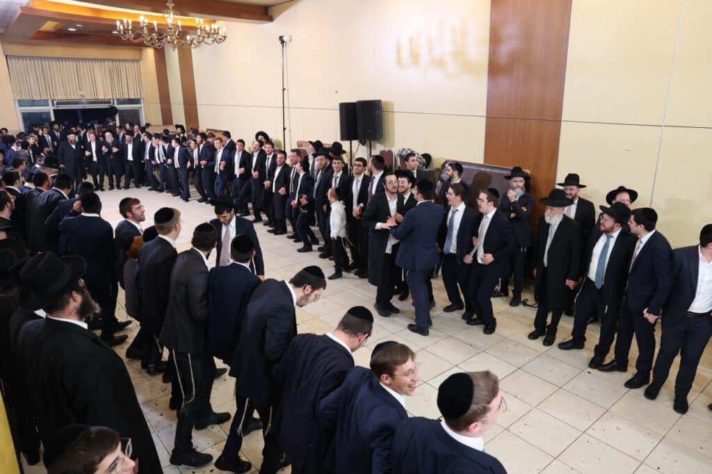 שמחת נישואי בנו של ראש ישיבת מאירת שמועה