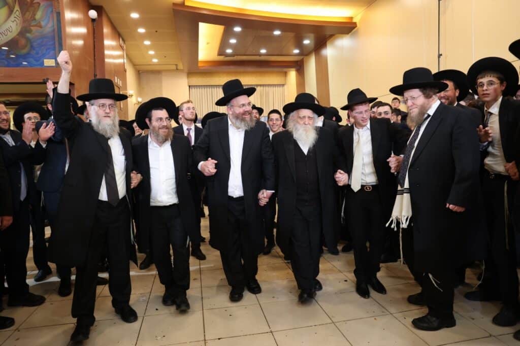 שמחת נישואי בנו של ראש ישיבת מאירת שמועה