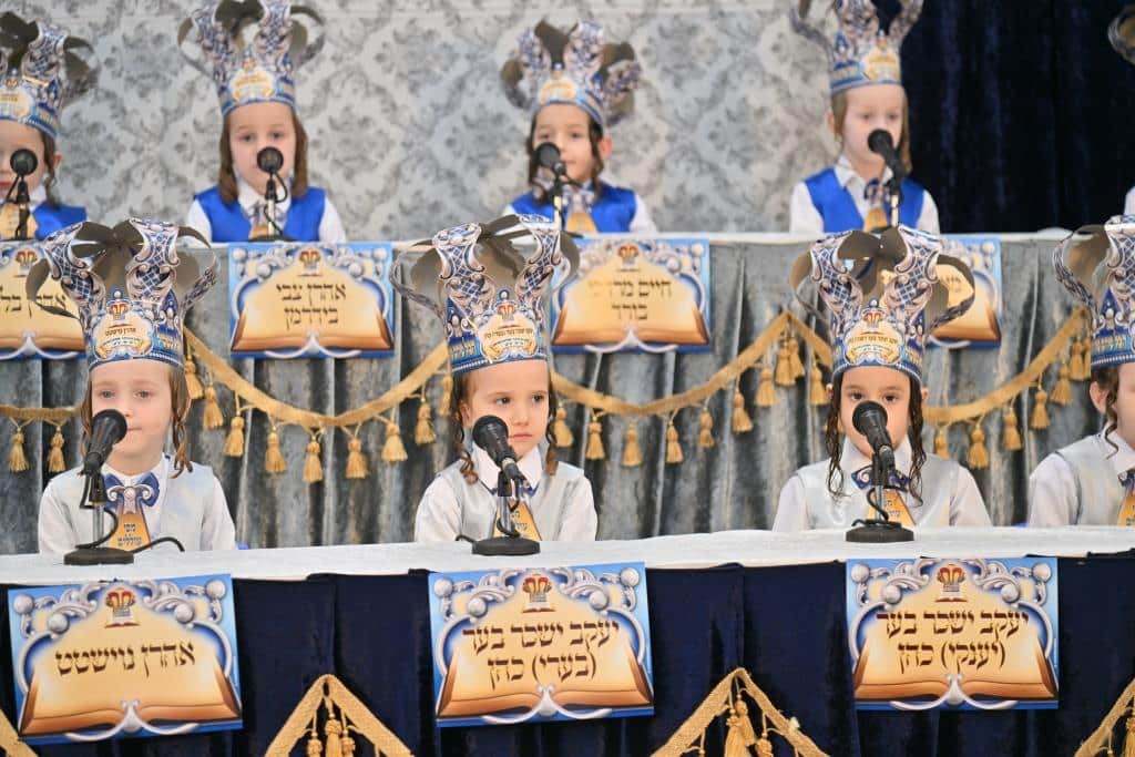 במעמד האדמו"ר: מסיבת חומש בנדבורנא