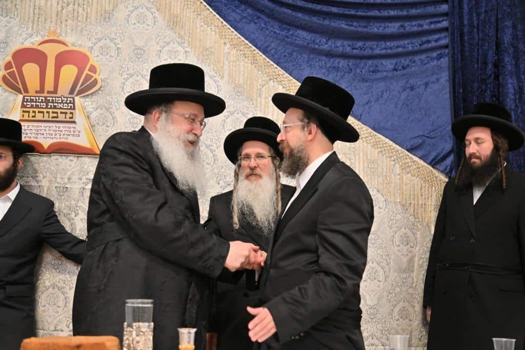 במעמד האדמו"ר: מסיבת חומש בנדבורנא