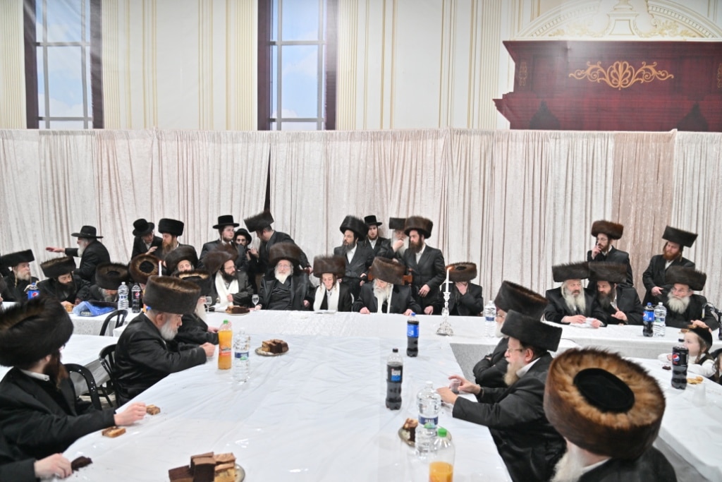 גלריה: שמחת בית קארלין לעלוב - ספינקא - קרעטשניף ירושלים