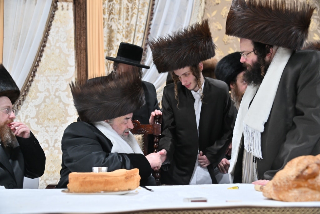 גלריה: שמחת בית קארלין לעלוב - ספינקא - קרעטשניף ירושלים