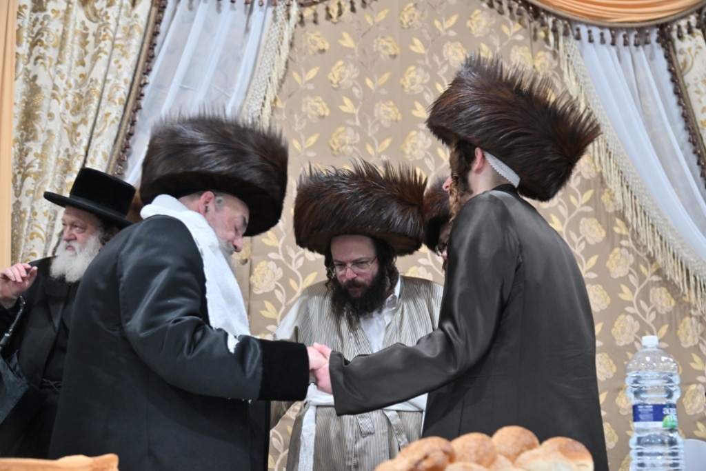 גלריה: שמחת בית קארלין לעלוב - ספינקא - קרעטשניף ירושלים