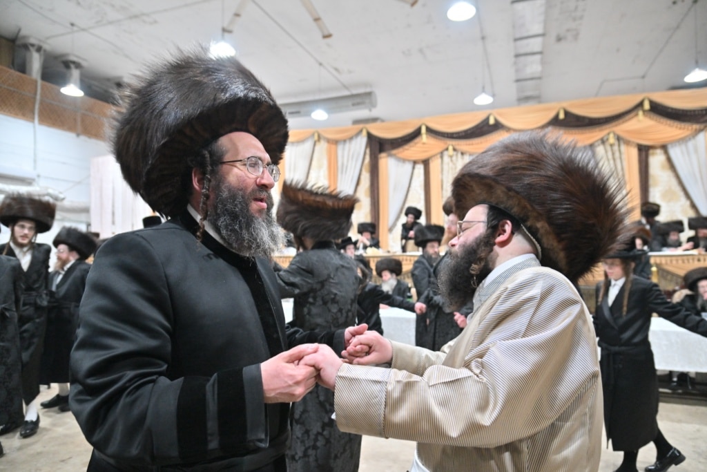 גלריה: שמחת בית קארלין לעלוב - ספינקא - קרעטשניף ירושלים