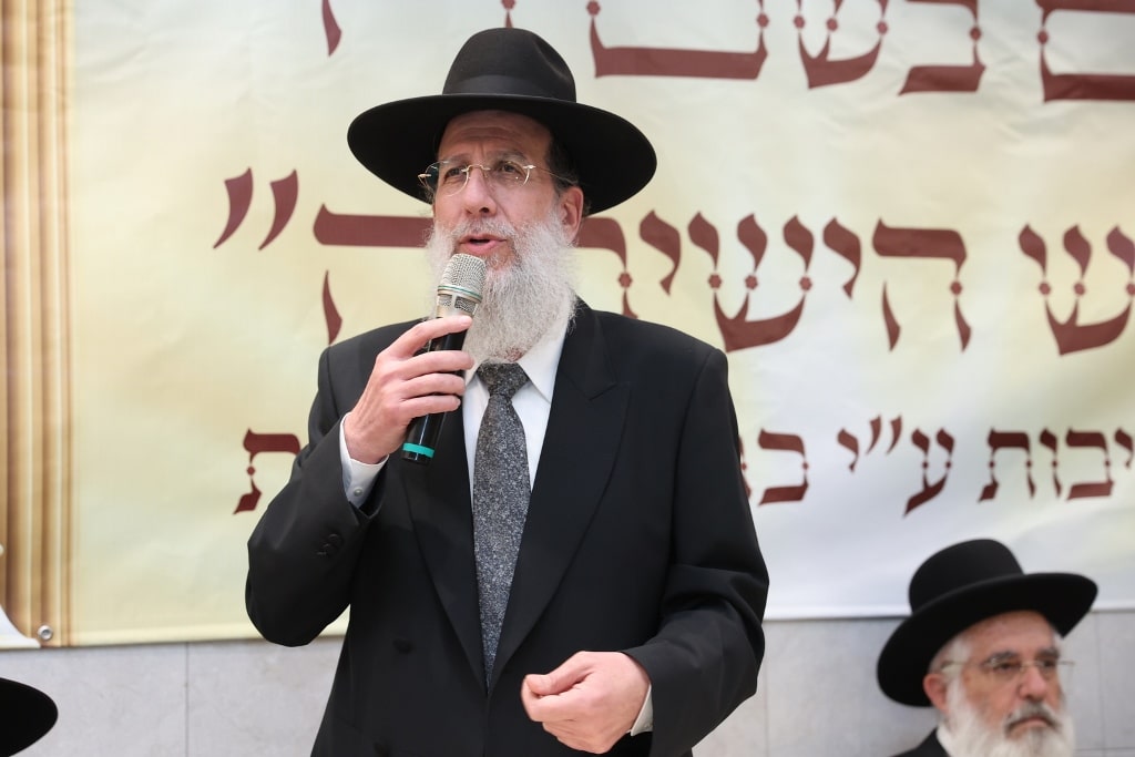 בני הישיבות כתבו חבורות וקיבלו הקדשה מראש הישיבה