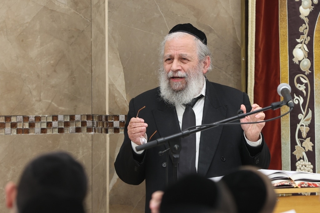 בני הישיבות כתבו חבורות וקיבלו הקדשה מראש הישיבה