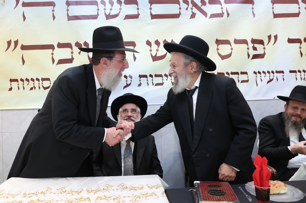 בני הישיבות כתבו חבורות וקיבלו הקדשה מראש הישיבה