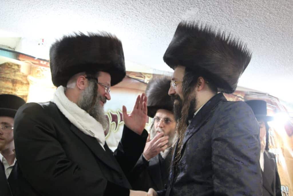 החסידים רקדו: שבע ברכות לבן האדמו"ר מראחוב