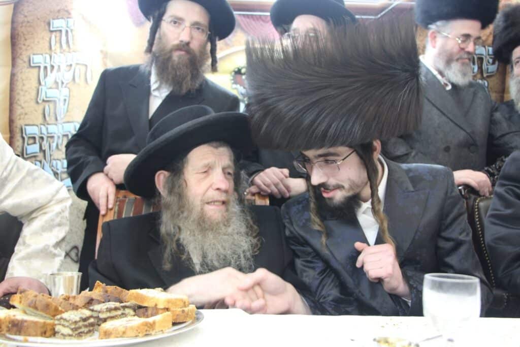 החסידים רקדו: שבע ברכות לבן האדמו"ר מראחוב