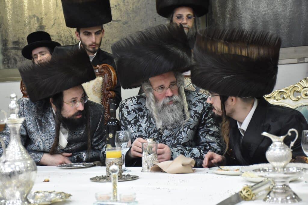 הרבי רקד עם החתן: שמחת השבע ברכות לבן האדמו"ר מראחוב