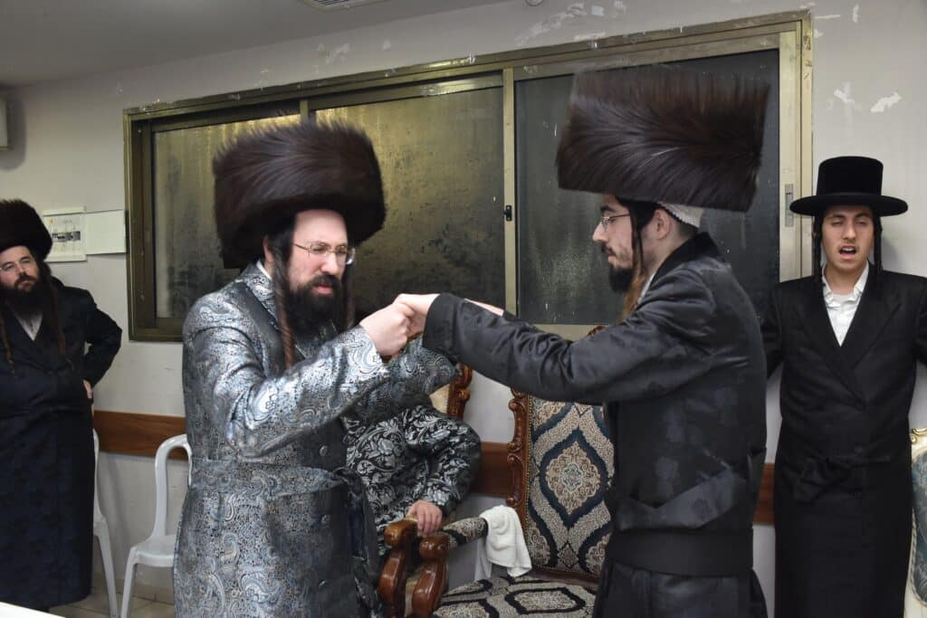 הרבי רקד עם החתן: שמחת השבע ברכות לבן האדמו"ר מראחוב
