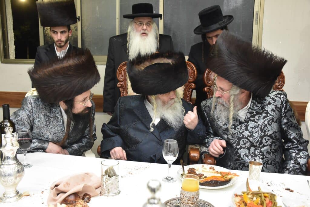 הרבי רקד עם החתן: שמחת השבע ברכות לבן האדמו"ר מראחוב