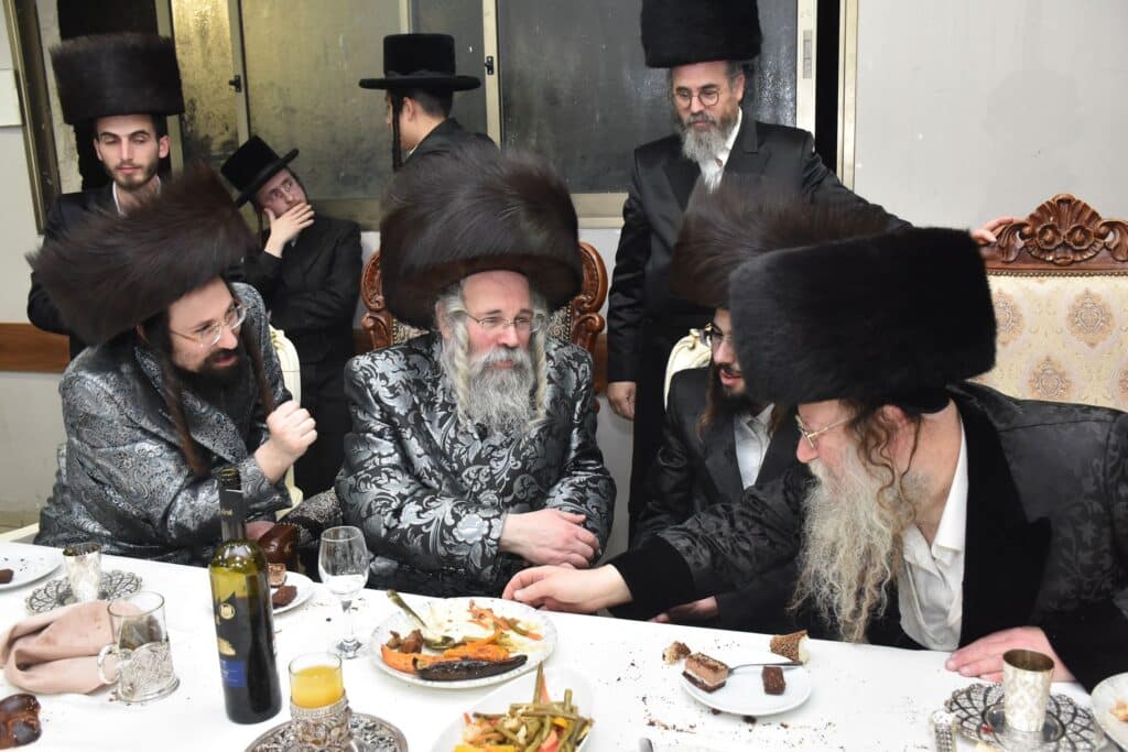 הרבי רקד עם החתן: שמחת השבע ברכות לבן האדמו"ר מראחוב