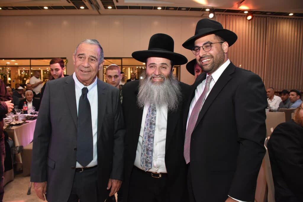 רבנים ואישי ציבור השתתפו: שמחת בר המצווה לבנו יו"ר ש"ס בנס ציונה