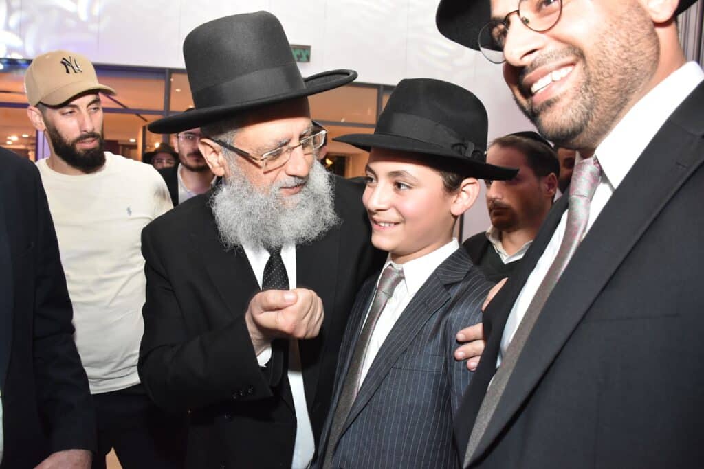 רבנים ואישי ציבור השתתפו: שמחת בר המצווה לבנו יו"ר ש"ס בנס ציונה