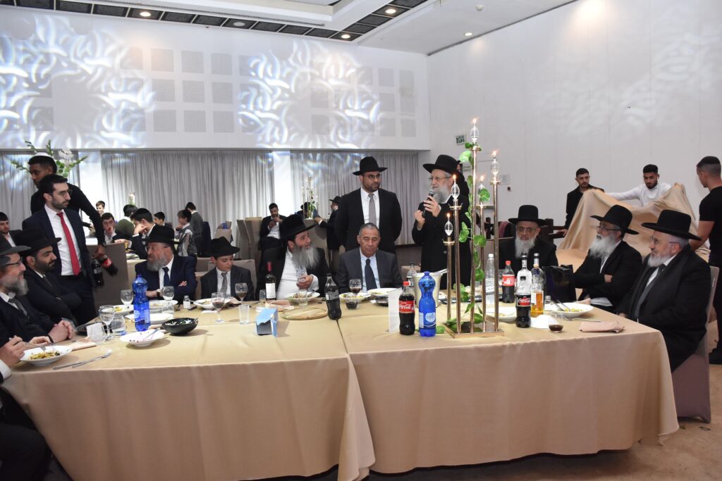 רבנים ואישי ציבור השתתפו: שמחת בר המצווה לבנו יו"ר ש"ס בנס ציונה