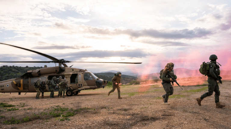 בקור ובבוץ: תיעוד מפעילות צה"ל בצפון ובדרום