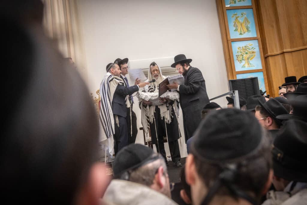 אלפים השתתפו בברית לבנו בכורו של ראש הישיבה הישיש