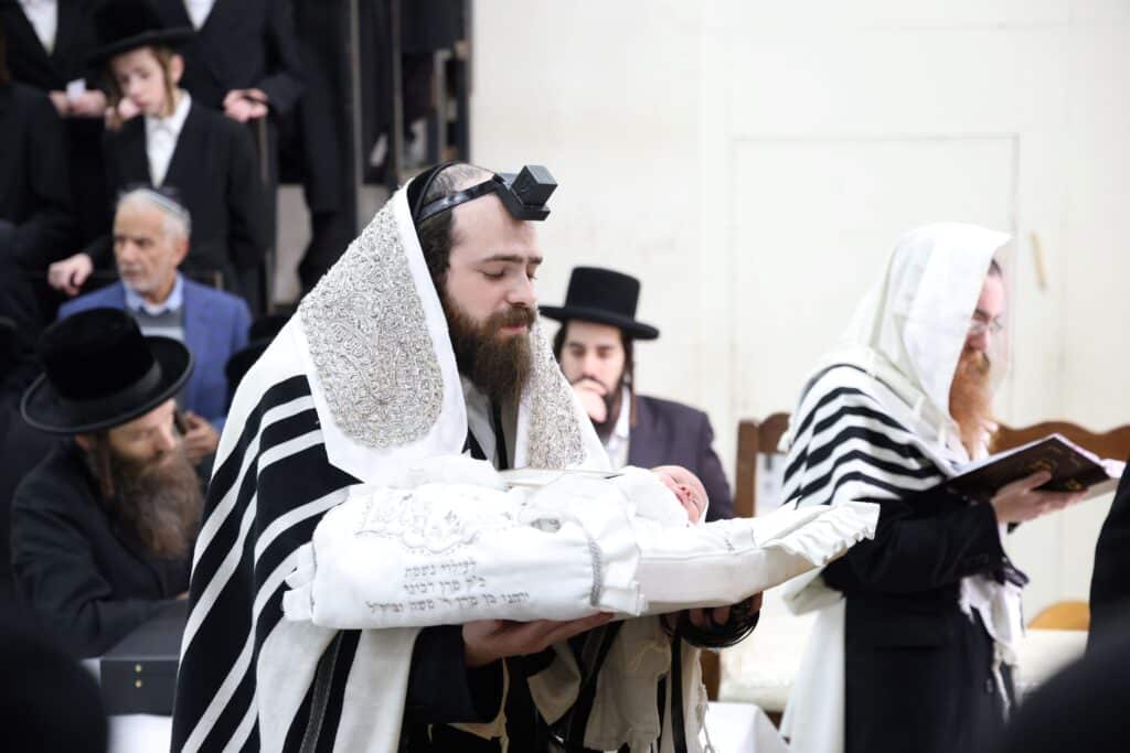 גלריה: שמחת הברית לנין האדמו"ר מערלוי