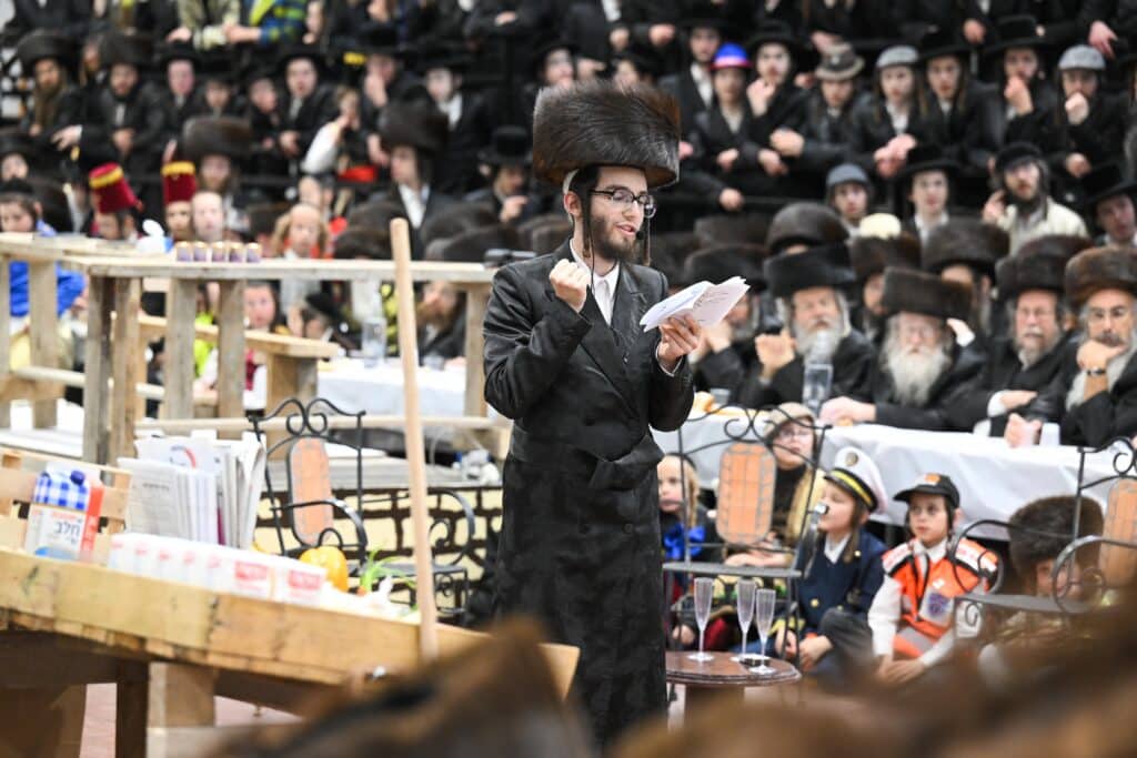 גלריה משמחת הפורים בחסידות צאנז