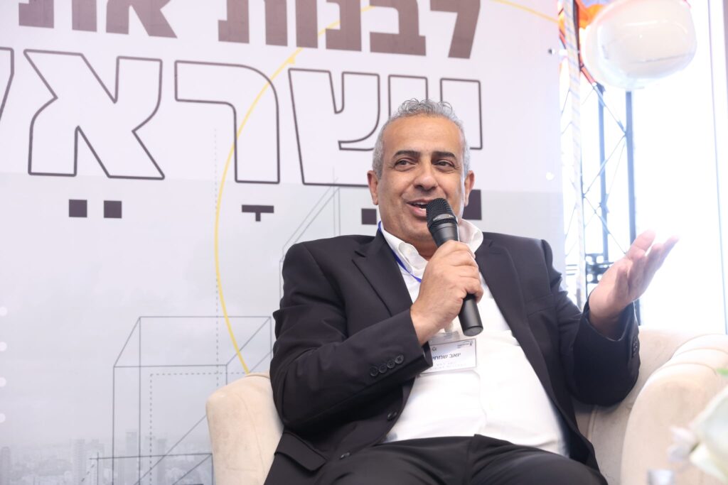 מצוקת הבנייה: אלפי עובדים זרים מהודו נחתו בישראל