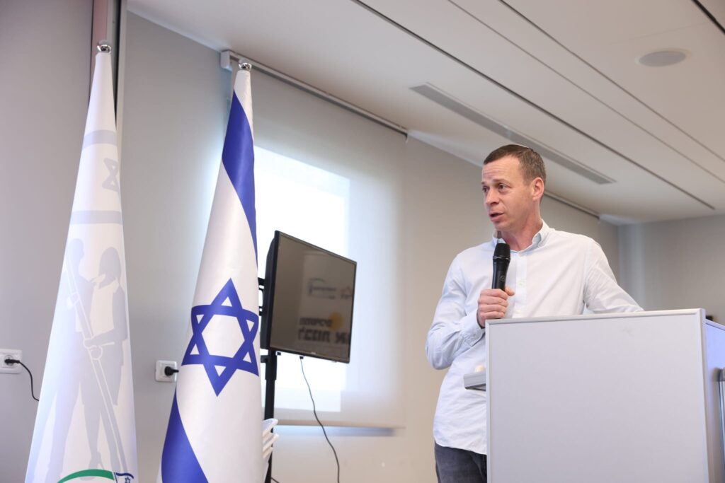 מצוקת הבנייה: אלפי עובדים זרים מהודו נחתו בישראל