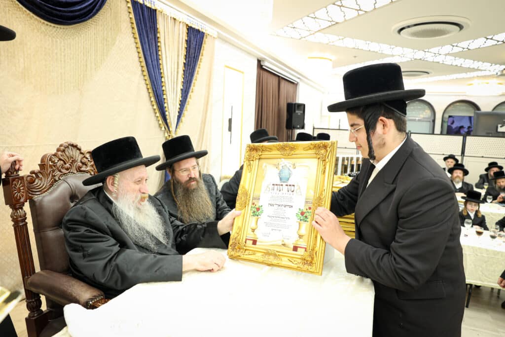 מעמד 'תפארת ידיעת התורה' בישיבת טשארנאביל