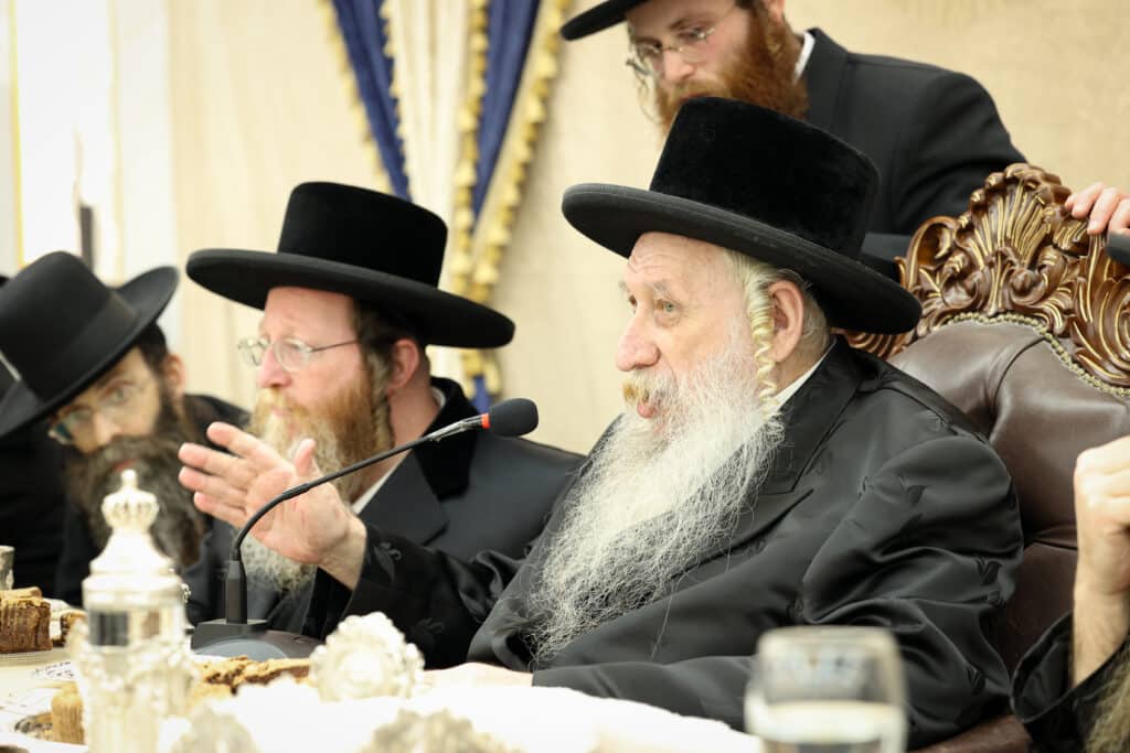 מעמד 'תפארת ידיעת התורה' בישיבת טשארנאביל