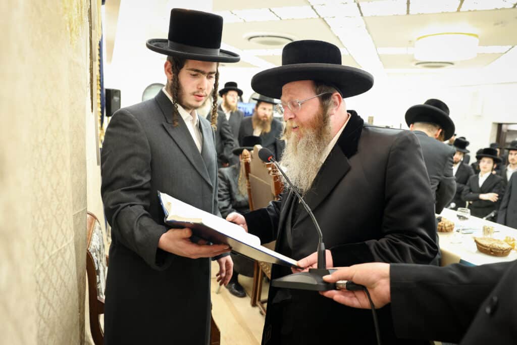 מעמד 'תפארת ידיעת התורה' בישיבת טשארנאביל