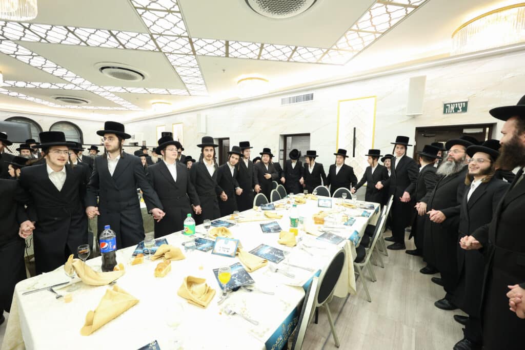 מעמד 'תפארת ידיעת התורה' בישיבת טשארנאביל