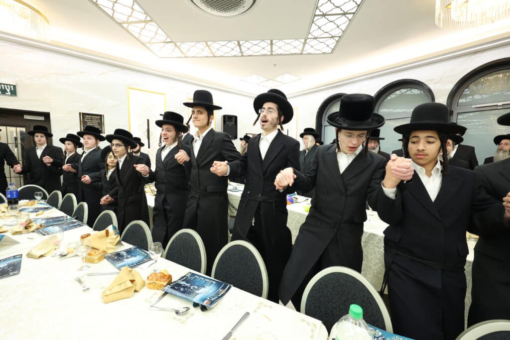 מעמד 'תפארת ידיעת התורה' בישיבת טשארנאביל