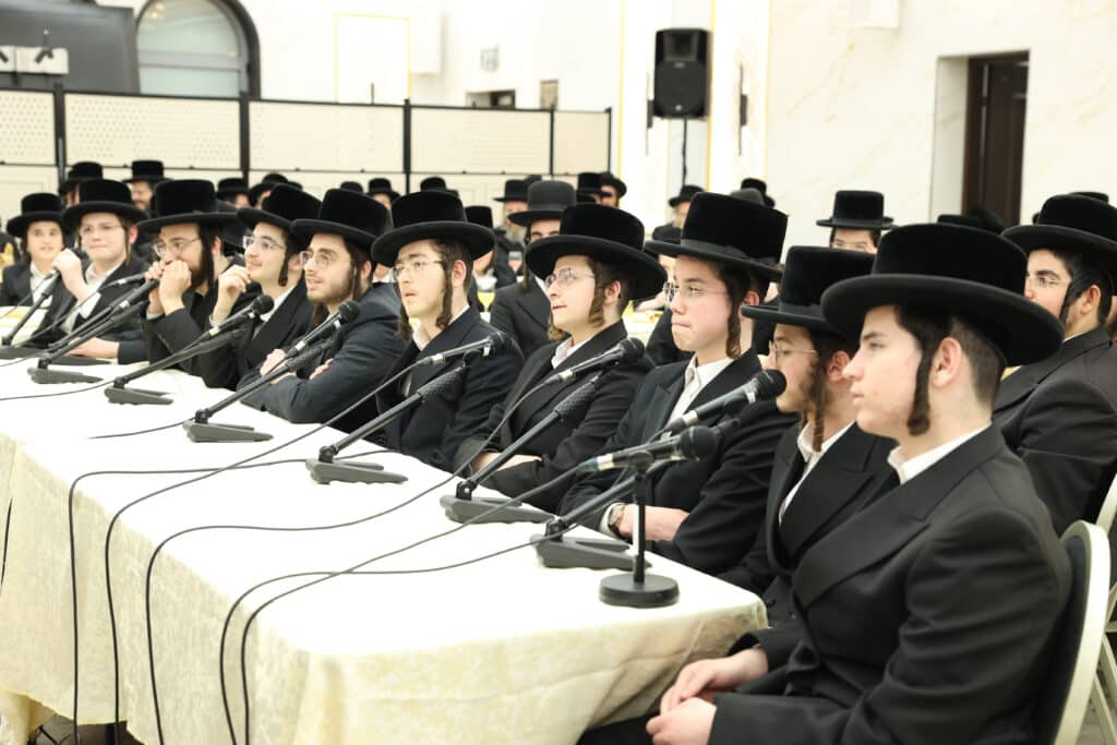 מעמד 'תפארת ידיעת התורה' בישיבת טשארנאביל