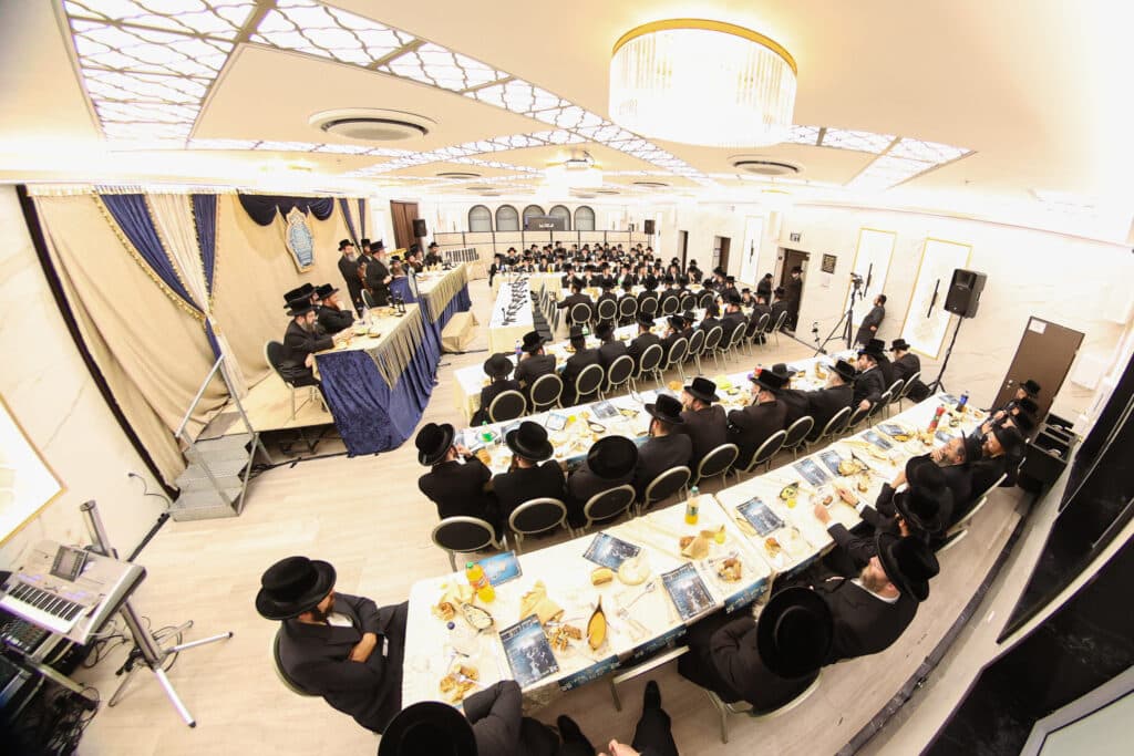 מעמד 'תפארת ידיעת התורה' בישיבת טשארנאביל