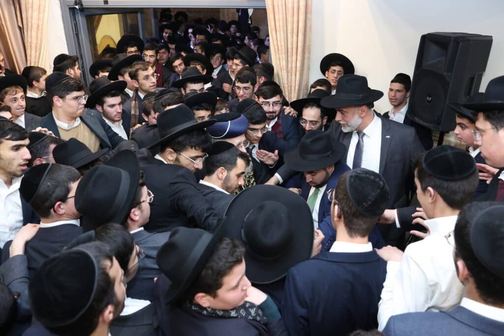 גלריה: בירושלים התכנסו להוצאת ספר החבורות גלריה: בירושלים התכנסו להוצאת ספר החבורות