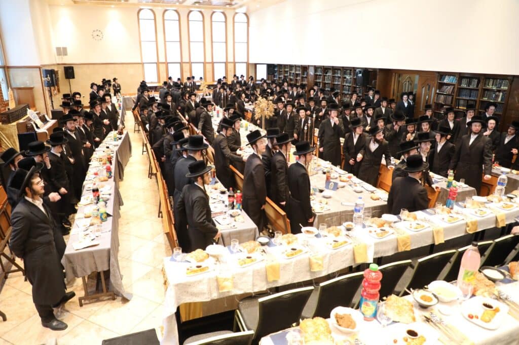 'מעמד כבוד התורה' בישיבת 'דובר שלום' -בעלזא באשדוד